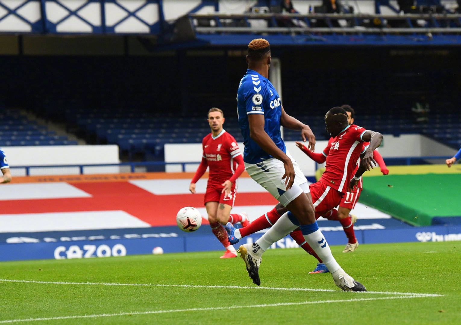 于极为不利 于极为不利