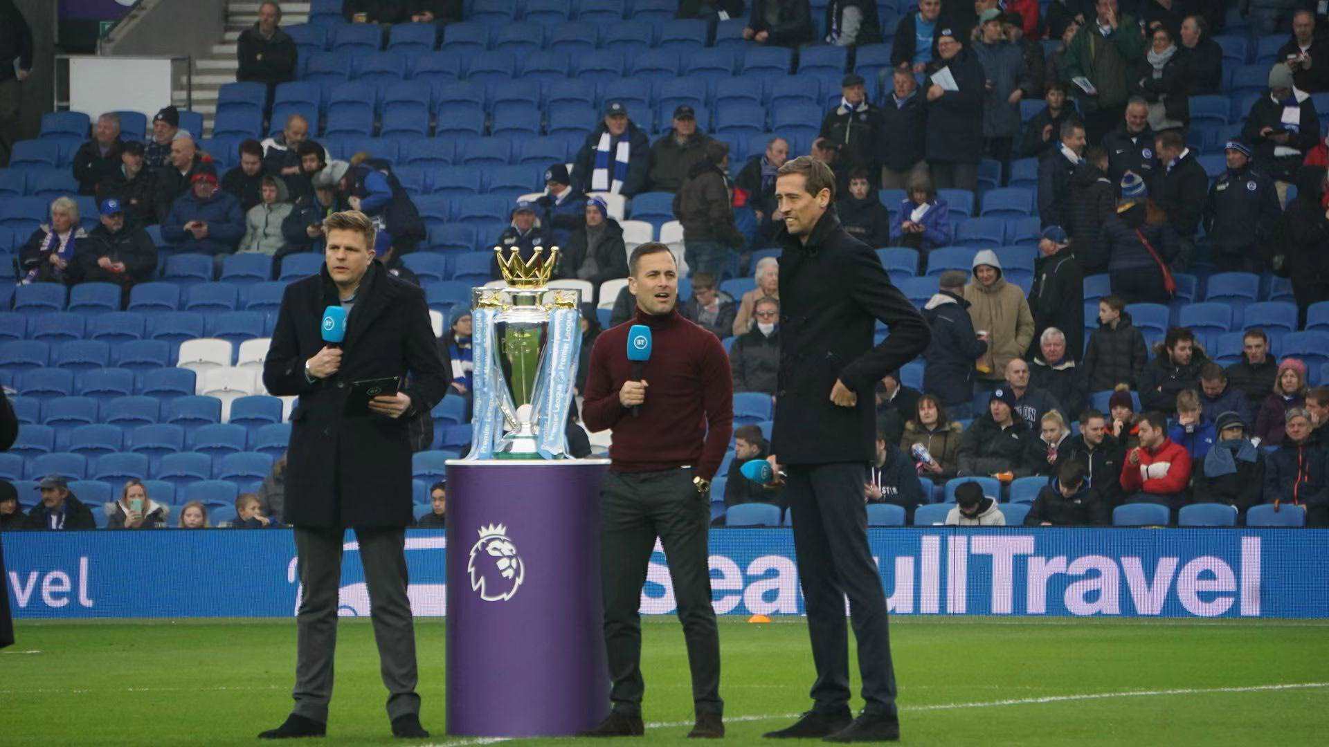 奥卡福尔和 奥卡福尔和